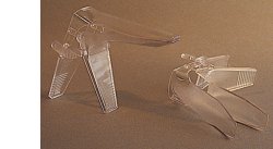 SPECULUM VAGINALE STERILE MISURA MEDIA. SUPERFICIE INTERNA DELLE VALVE SATINATA E ANTIRIFLESSO